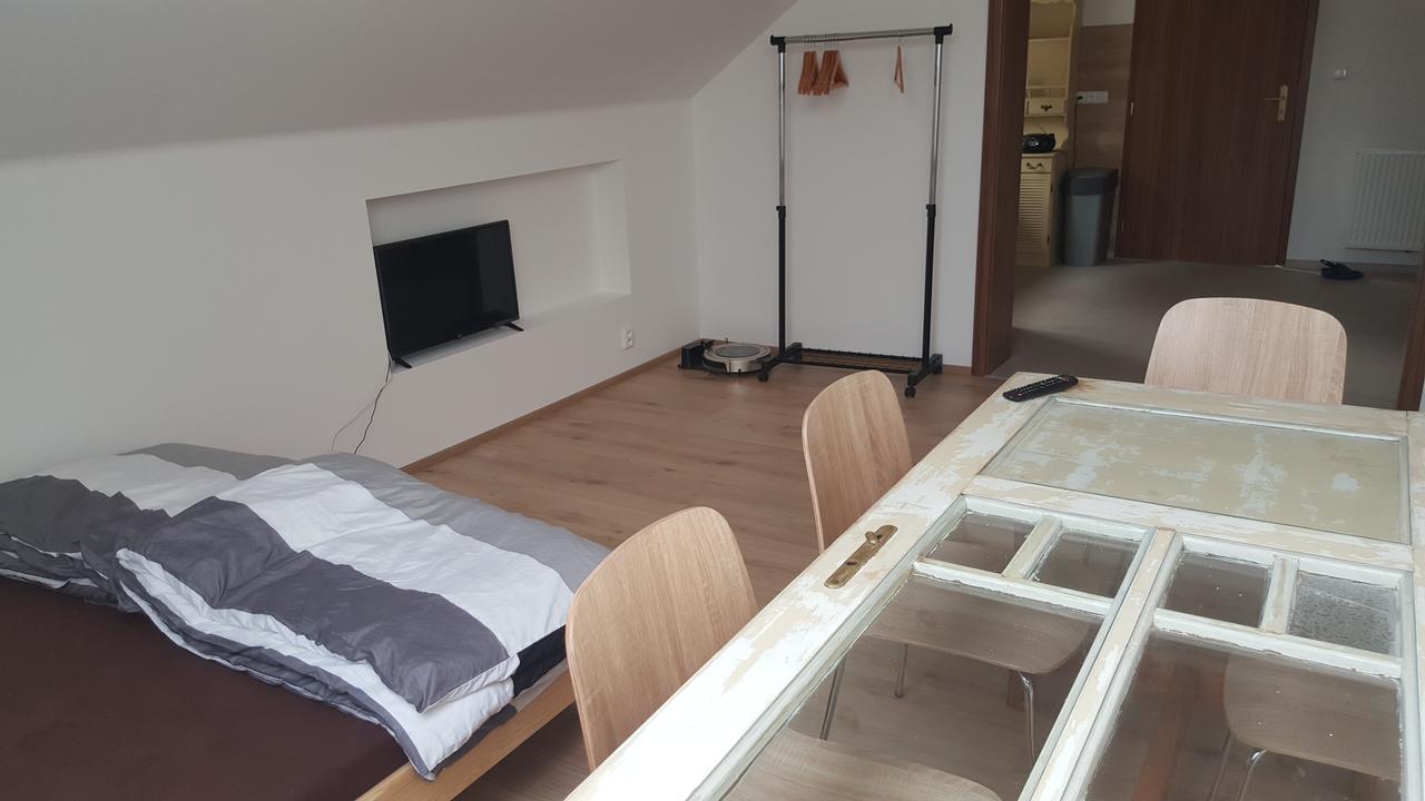 Apartmany Za Sakurou Hodonín المظهر الخارجي الصورة